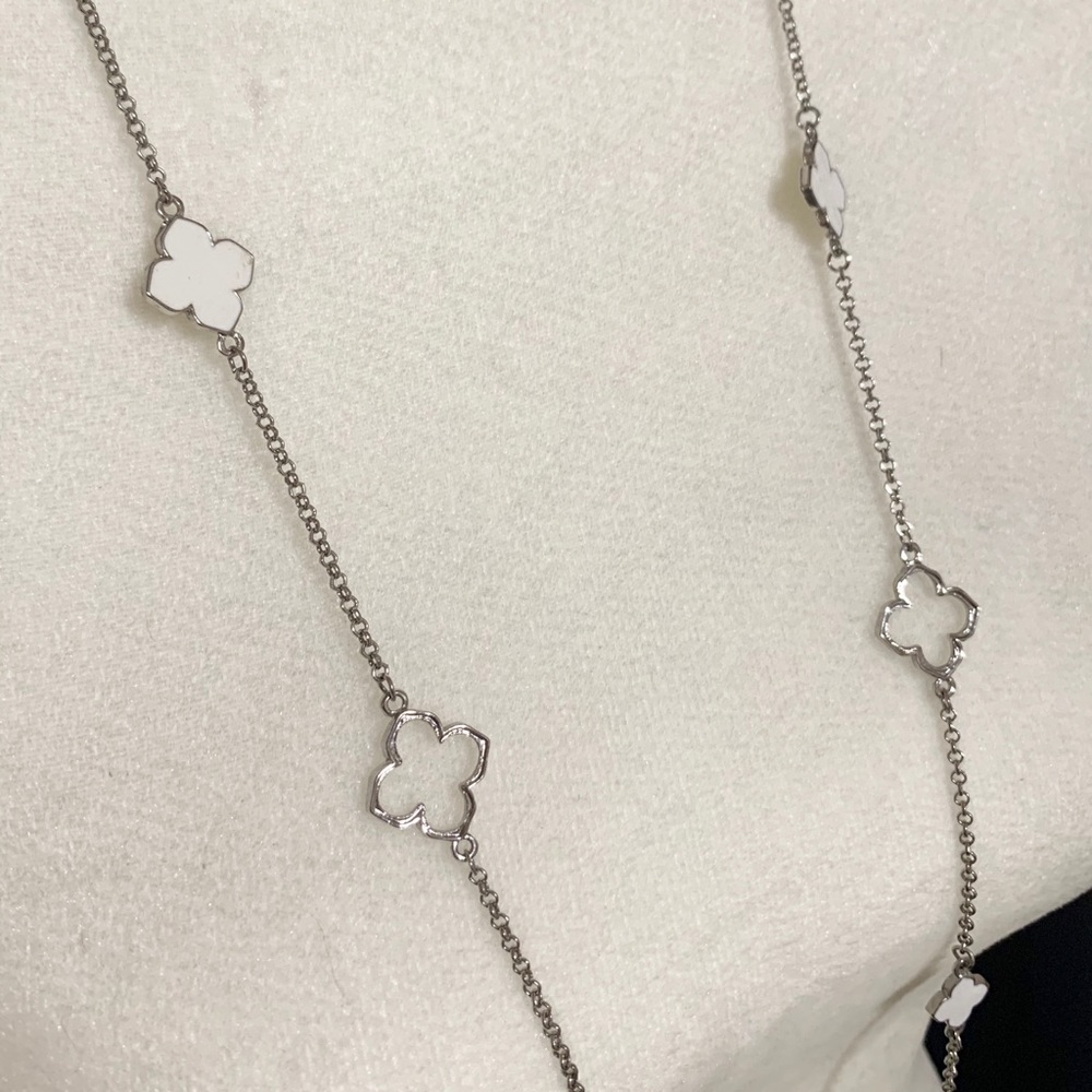 Long clover necklaces - Picture 6 of 7